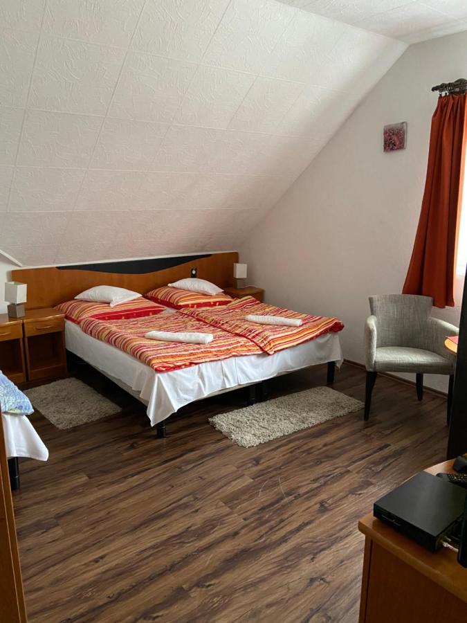 Bed and Breakfast Teke Panzio Кёрменд Экстерьер фото